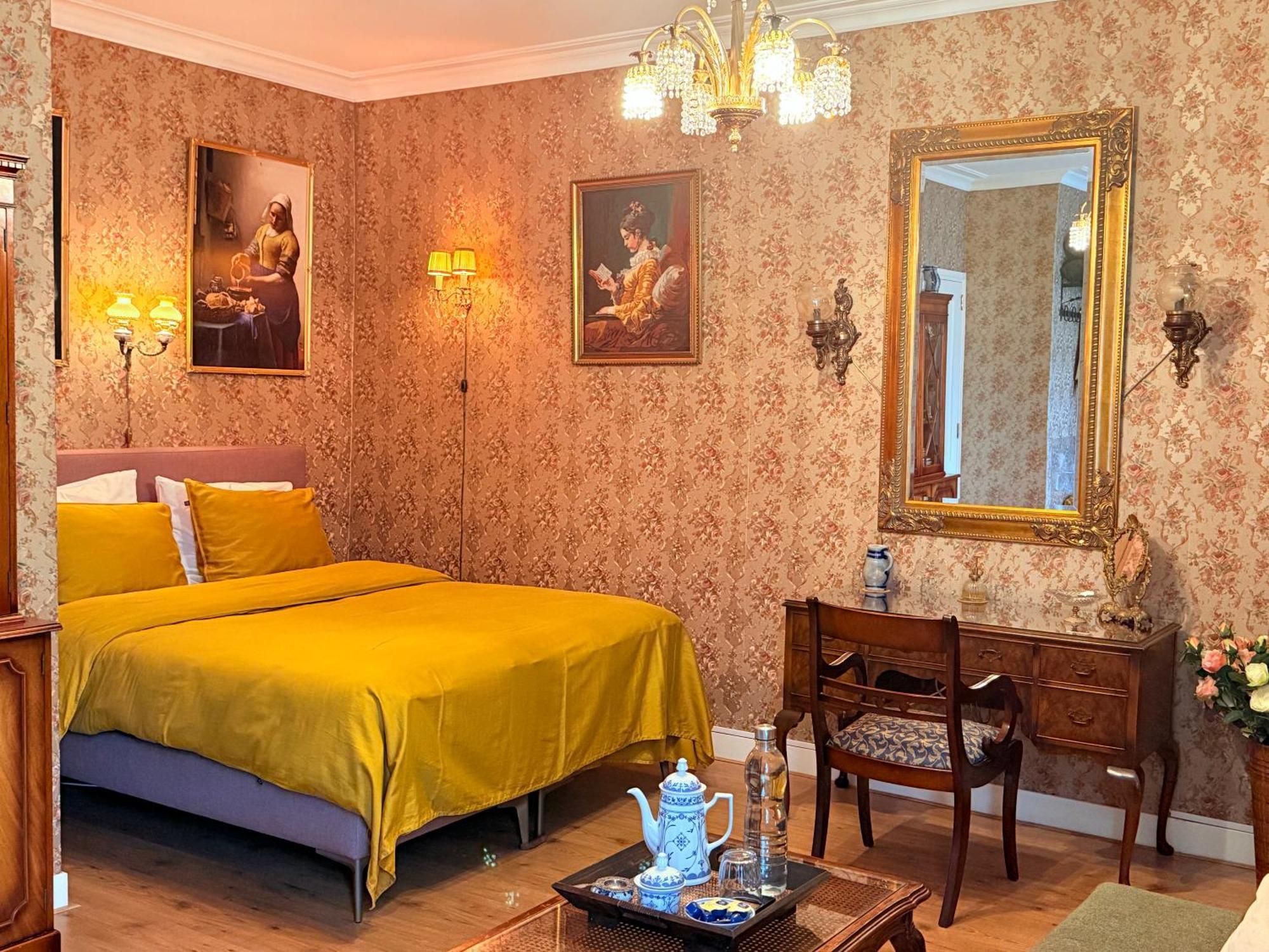 Luxurious Classical Dutch Styled Room In City Centre Of The Hague - Home Stay Zewnętrze zdjęcie